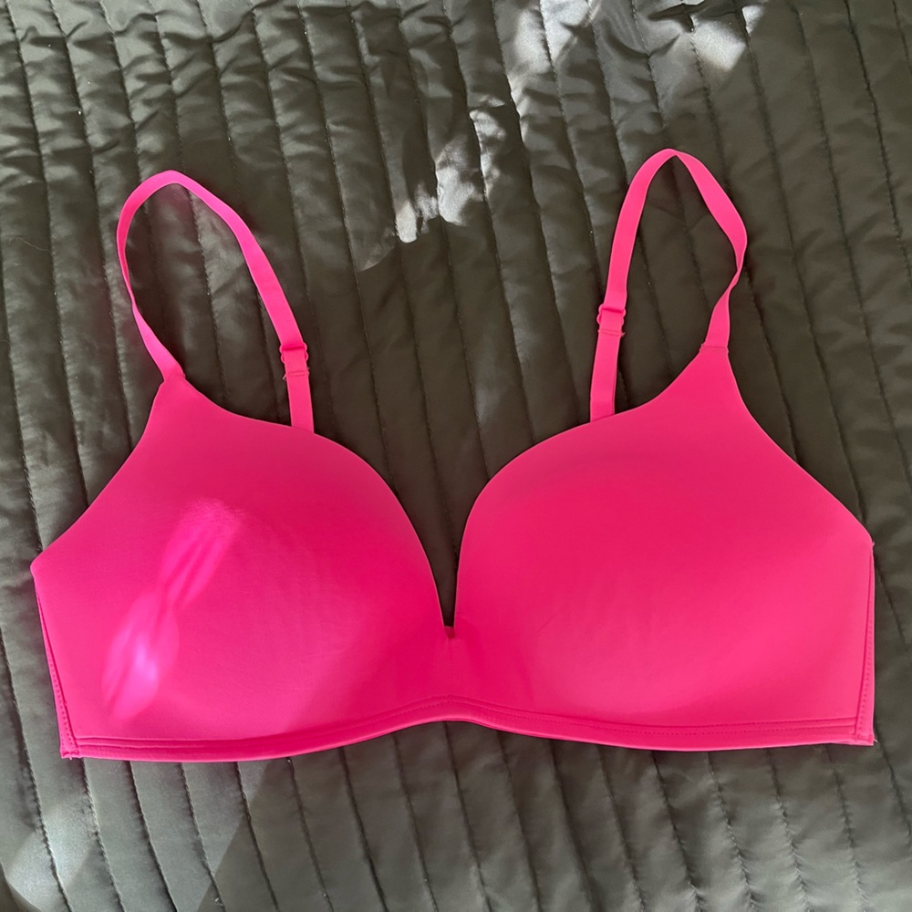 Maidenform pink wireless bra
